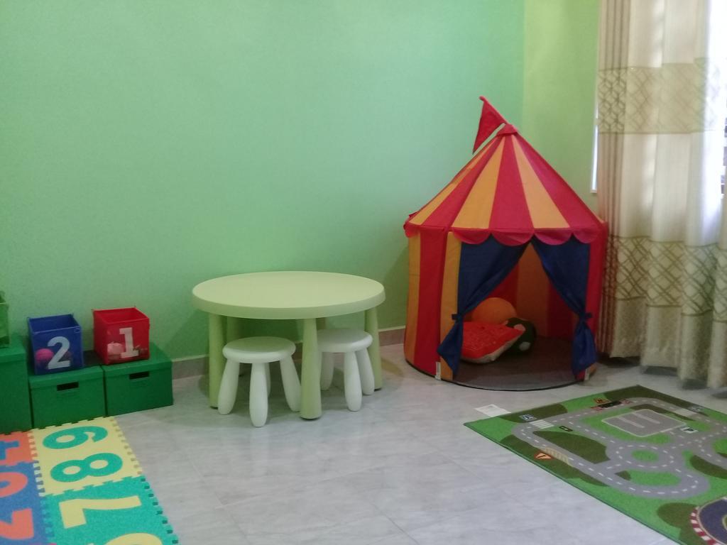 Mirza Homestay Marang Exterior foto